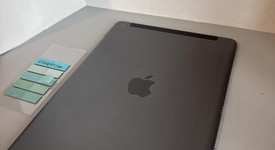 Good
													Apple iPad 9th Gen - Unlocked, Gray, 64 GB, A2603, photo 4 of 5