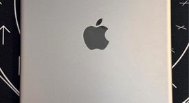 Good
													Apple iPad 6th Gen - Wi-Fi, Silver, 32 GB, A1893, photo 3 of 13