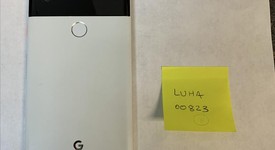 Fair
													Google Pixel 2 XL - Verizon, Black & White, 64 GB, Verizon Edition, photo 3 of 7