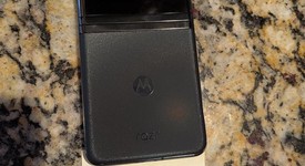 Good
													Motorola Razr Plus (2023) - Unlocked, Black, 256 GB, 8 GB, photo 3 of 8