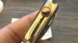 Mint
													Apple Watch Series 8 41mm - Unlocked, Gold, A2772 - Cellular, Stainless, photo 2 of 5