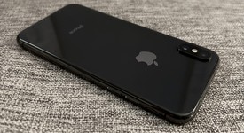 Good
													Apple iPhone Xs - Unlocked, Gray, 64 GB, A1920, photo 5 of 7