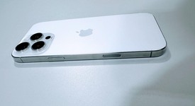Fair
													Apple iPhone 16 Pro Max - Unlocked, White, 256 GB, A3084, photo 4 of 8