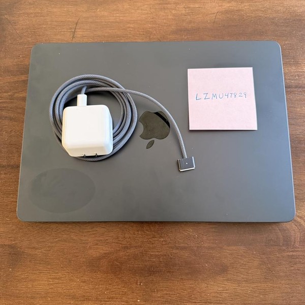 MacBook Air 2023 (M2) - 15 inch - 256 GB, Midnight, 8 GB, Apple M2