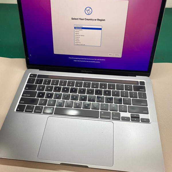 MacBook Pro 2020 - 13 inch - 512 GB, Gray, 16 GB, Intel Core i5