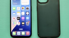 Mint
													Apple iPhone 13 - Unlocked, Midnight, 128 GB, A2482, photo 1 of 9