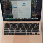 Good MacBook Air 2020 - 13 inch - 256 GB, Gold, 8 GB, Intel Core i3