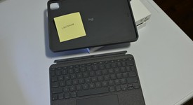 Used
													Logitech Combo Touch for iPad Pro - Gray, 11" 1st-4th Gen, photo 4 of 8