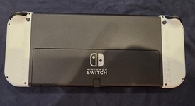 Good
													Nintendo Switch - OLED - White, 64 GB, photo 3 of 10