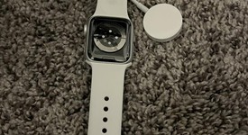 Mint
													Apple Watch Series 6 40mm - AT&T, Silver, A2293 - Cellular, Aluminum, photo 3 of 12