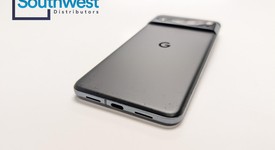 Good
													Google Pixel 8 Pro - AT&T, Obsidian, 128 GB, 12 GB, G1MNW, mmWave 5G, photo 2 of 8