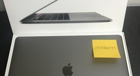 Mint
													MacBook Pro 2018 (With Touch Bar) - 15" - I7, Gray, 256 GB, 16 GB, photo 1 of 6