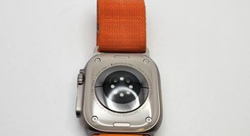 Good
													Apple Watch Ultra 49mm - Unlocked, Titanium, A2622, photo 3 of 5
