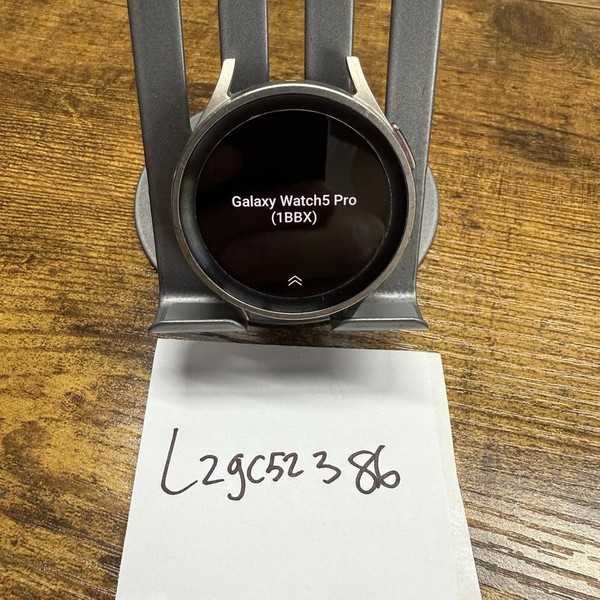 Samsung Galaxy Watch5 Pro - Unlocked, Gray, 45mm