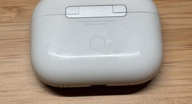 Used
													Apple AirPods Pro 2 - Lightning, photo 3 of 6