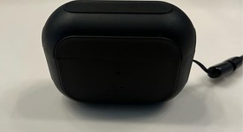 Used
													Apple AirPods Pro 2 - USB-C, photo 2 of 4