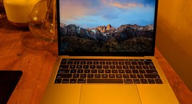 Good
													MacBook Pro 2017 (With Touch Bar) - 13" - Gray, 256 GB, 8 GB, photo 2 of 7