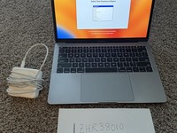 MacBook Pro 2017 (No Touch Bar) - 13"