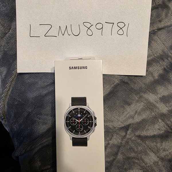 Samsung Galaxy Watch8 Classic - Wi-Fi, Black, SM-L500, 46mm