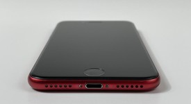 Good
													Apple iPhone SE 2nd Gen 2020 - Unlocked, Red, 256 GB, A2275, photo 4 of 7