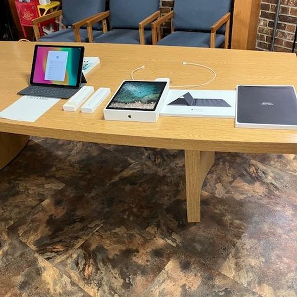 Apple iPad Pro 12.9 inch 2nd Gen 2017 - Wi-Fi, 512 GB, Silver