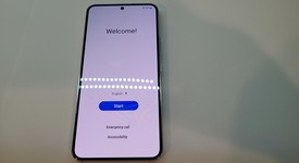 Mint
													Samsung Galaxy S22 - Unlocked, White, 256 GB, 8 GB, SM-S901U1, photo 1 of 5