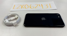 Mint
													Apple iPhone SE 3rd Gen 2022 - Unlocked, Midnight, 64 GB, A2595, photo 5 of 6