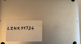 Good
													MacBook Air 2020 - 13" - I7, Silver, 1 TB, 16 GB, photo 3 of 6