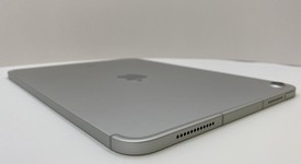 Good
													Apple iPad 10th Gen - Unlocked, Silver, 256 GB, A2757, photo 6 of 6