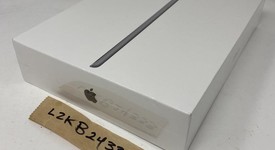 New
													Apple iPad 9th Gen - Unlocked, Gray, 64 GB, A2603, photo 1 of 6