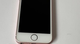 Good
													Apple iPhone SE 1st Gen 2016 - Unlocked, Rose Gold, 16 GB, A1723, photo 2 of 8