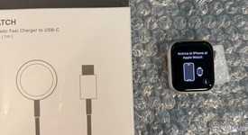 Good
													Apple Watch SE 3rd Gen 40mm - Unlocked, Starlight, A3326 - Cellular, photo 1 of 6