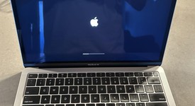 Good
													MacBook Air 2020 - 13" - I5, Silver, 256 GB, 8 GB, photo 3 of 9