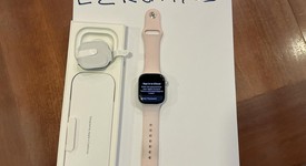 Mint
													Apple Watch Series 10 42mm - AT&T, Silver, A3001 - Cellular, Aluminum, photo 5 of 11