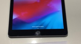 Good
													Apple iPad 7th Gen - Wi-Fi, Gray, 32 GB, A2197, photo 3 of 5