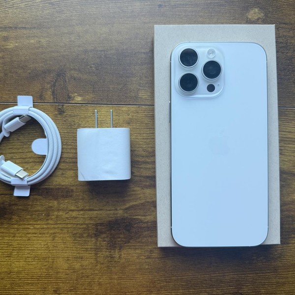 Apple iPhone 16 Pro Max - Unlocked, 256 GB, White, A3084