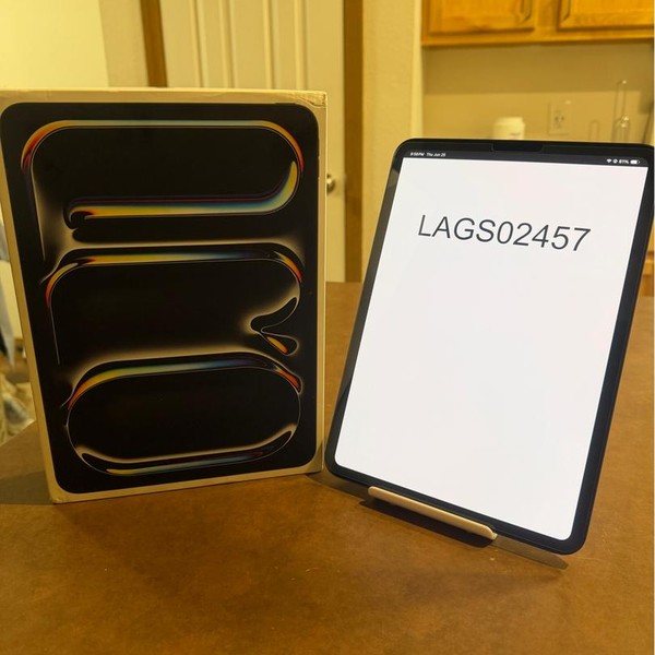 Apple iPad Pro 11 inch (M4) 2024 - Unlocked, 256 GB, Black, 8 GB, A2837, Standard Glass
