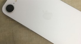 Good
													Apple iPhone 16e - Unlocked, White, 128 GB, A3212, photo 5 of 7