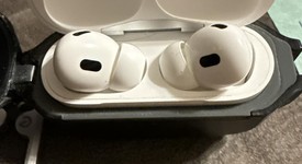 Used
													Apple AirPods Pro 2 - USB-C, photo 3 of 5