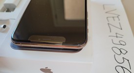 Mint
													Apple iPhone Xs Max - AT&T, Gold, 64 GB, A1921, photo 4 of 8