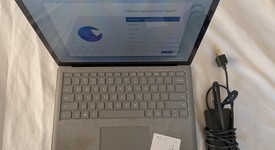 Good
													Microsoft Surface Laptop 2 - I5, Platinum, 128 GB, 8 GB, photo 2 of 20