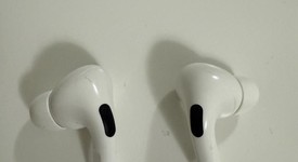 Used
													Apple AirPods Pro 1st Gen - MagSafe Case, photo 2 of 6