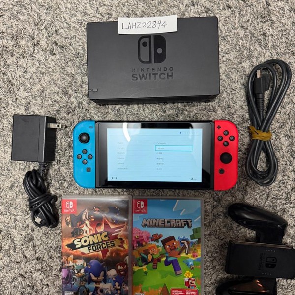 Nintendo Switch - 32 GB, Red & Blue