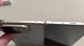 Mint
													Google Pixel 10 Pro Fold - Unlocked, Jade, 256 GB, GU0NP, photo 4 of 6