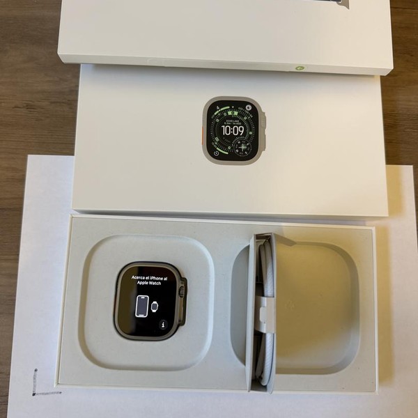 Apple Watch Ultra 3 49mm - Unlocked, Natural, A3281