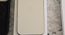 Mint
													Apple iPhone 14 Pro - Unlocked, Gold, 256 GB, A2650, photo 4 of 9