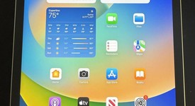 Mint
													Apple iPad 9th Gen - Wi-Fi, Silver, 64 GB, A2602, photo 2 of 11