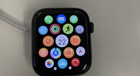 Good
													Apple Watch SE 2nd Gen 44mm - Midnight, A2723 - GPS, Aluminum, photo 4 of 11
