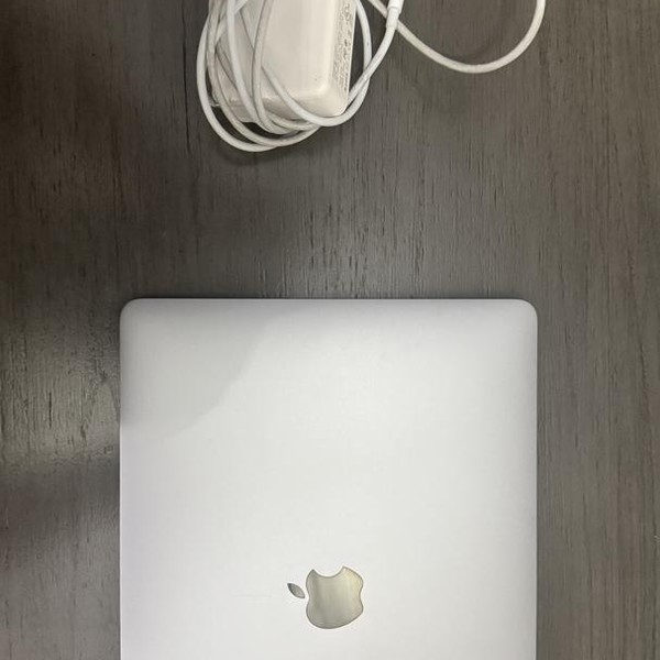 MacBook Air 2020 - 13 inch - 256 GB, Gray, 8 GB, Apple M1