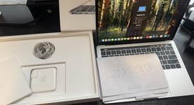 Mint
													MacBook Pro 2018 (With Touch Bar) - 13" - I5, Silver, 512 GB, 8 GB, photo 2 of 12